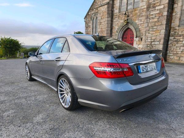 Mercedes-Benz E-Class Saloon, Diesel, 2010, Silver