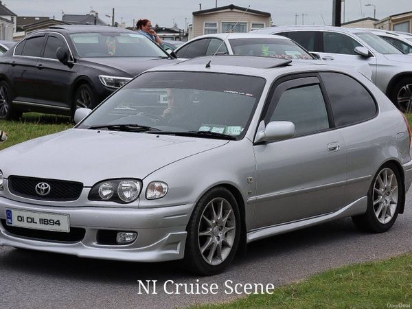 Toyota Corolla Hatchback, Petrol, 2001, Silver