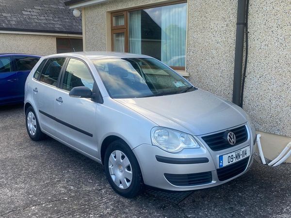 Volkswagen Polo Hatchback, Petrol, 2009, Silver
