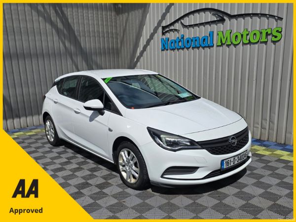 Opel Astra Hatchback, Petrol, 2016, White
