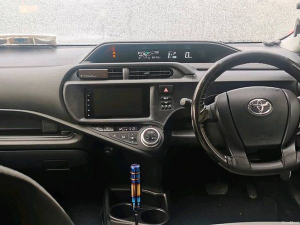 Toyota Aqua Hatchback, Petrol Hybrid, 2017, Silver