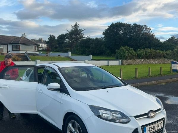 Ford Focus Hatchback, Diesel, 2014, White