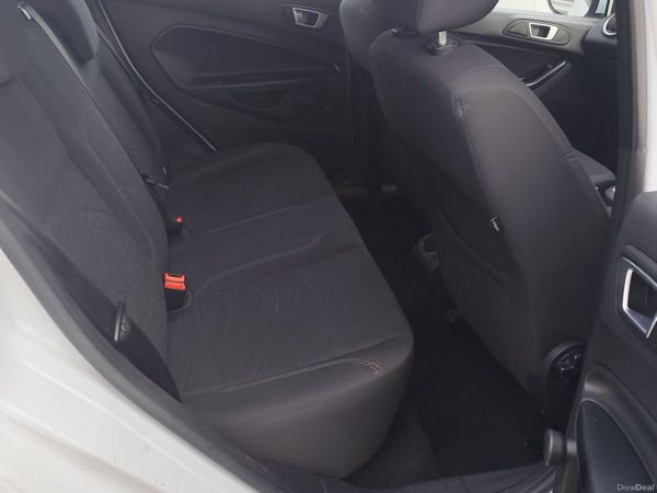Ford Fiesta Hatchback, Diesel, 2014, White
