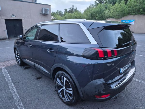 Peugeot 5008 MPV, Diesel, 2019, Blue
