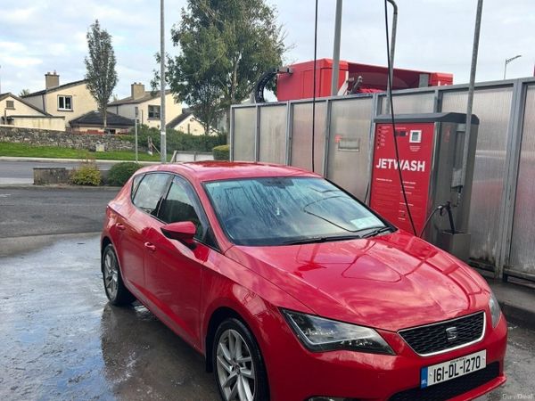 SEAT Leon Estate, Petrol, 2016, Red