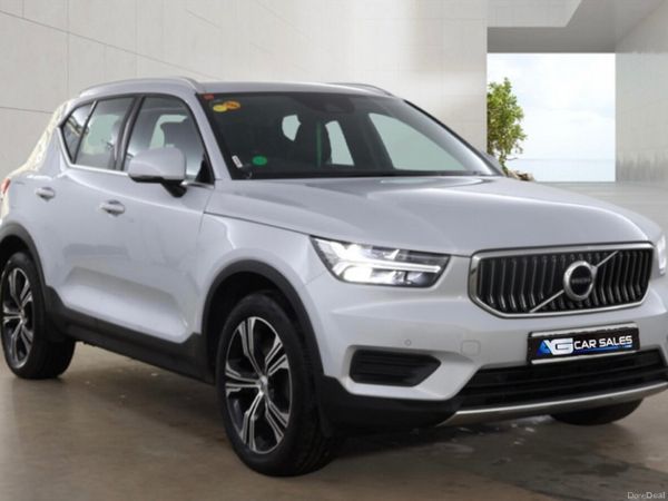 Volvo XC40 SUV, Petrol Hybrid, 2022, Silver
