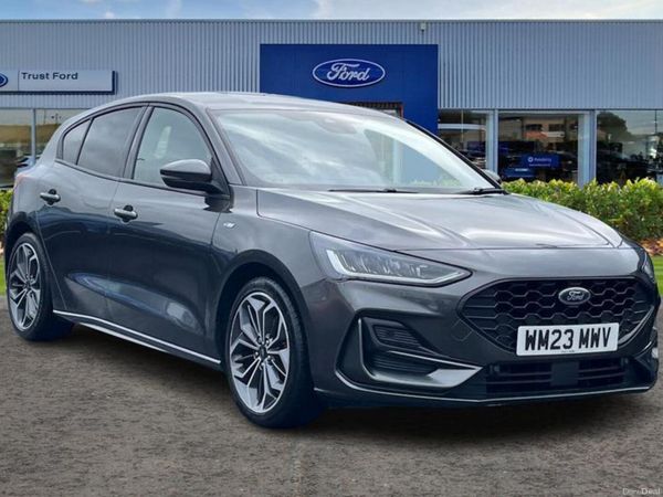 Ford Focus Hatchback, Petrol, 2023, Grey