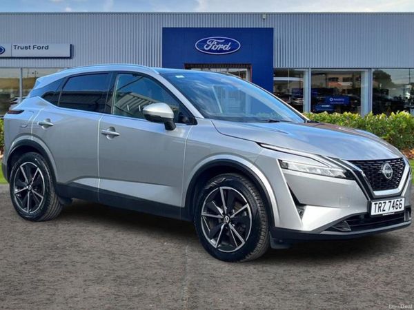Nissan Qashqai MPV, Petrol, 2022, Silver