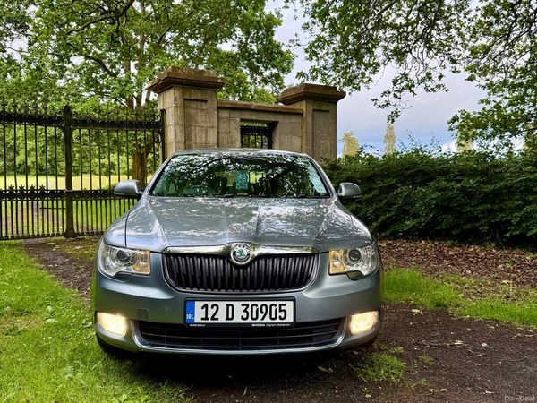 Skoda Superb Saloon, Diesel, 2012, Grey
