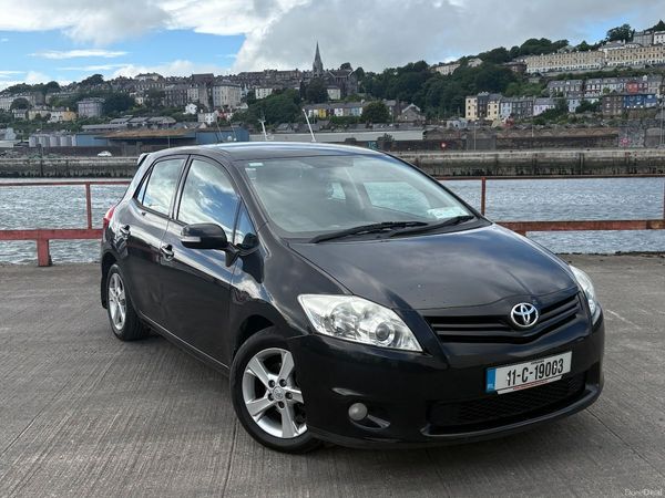 Toyota Auris Hatchback, Diesel, 2011, Black
