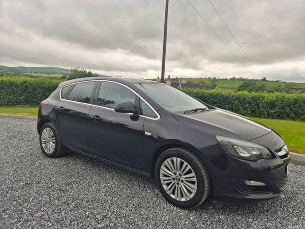 Vauxhall Astra Hatchback, Diesel, 2014, Black