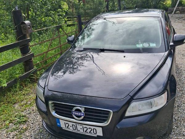 Volvo S40 Saloon, Diesel, 2012, Black