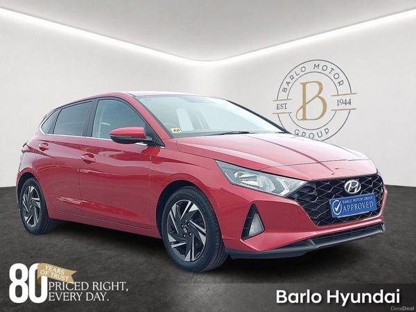 Hyundai i20 Hatchback, Petrol, 2023, Red