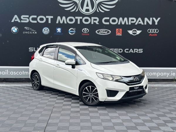 Honda Fit Hatchback, Petrol Hybrid, 2015, White
