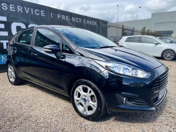 Ford Fiesta Hatchback, Petrol, 2014, Black