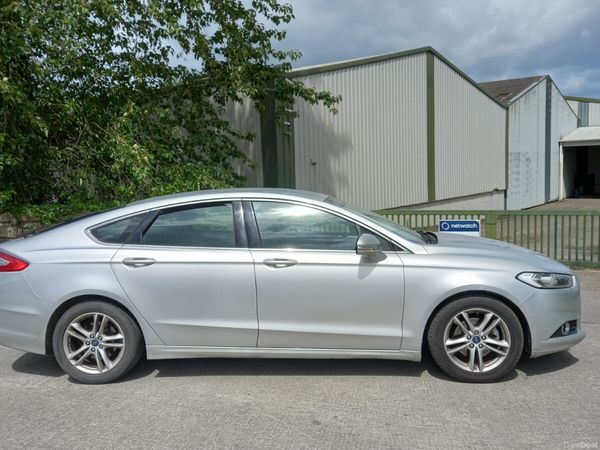 Ford Mondeo Hatchback, Diesel, 2015, Silver