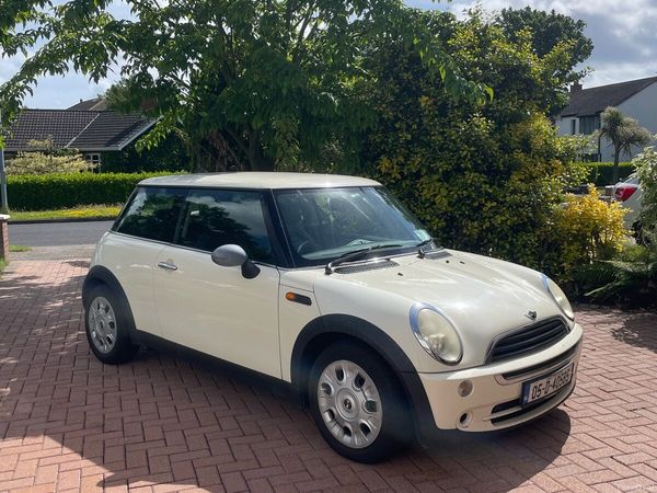 Mini One Hatchback, Petrol, 2005, White
