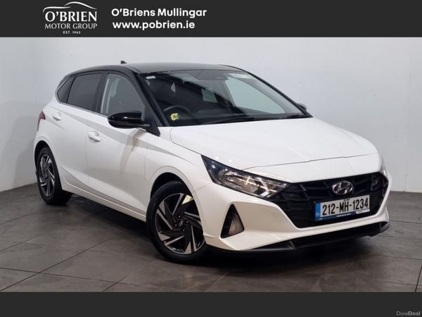 Hyundai i20 Hatchback, Petrol, 2021, White