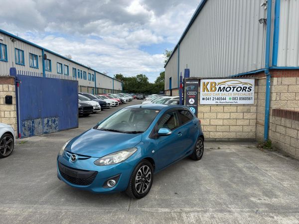 Mazda Demio Hatchback, Petrol, 2013, Blue