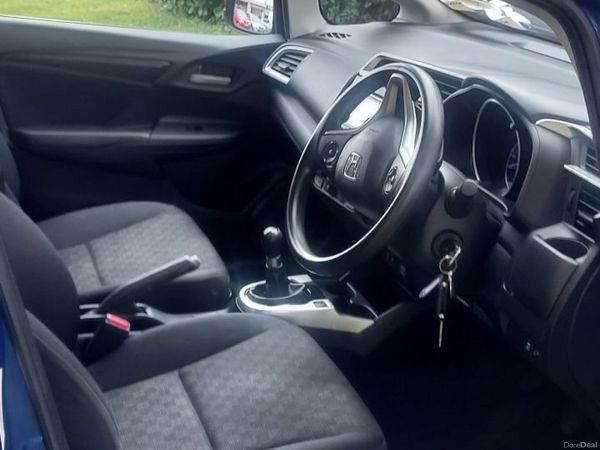 Honda Jazz Hatchback, Petrol, 2017, Blue