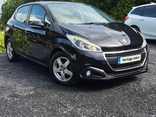Peugeot 208 Hatchback, Petrol, 2017, Blue