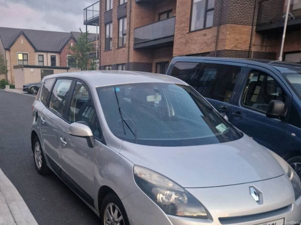 Renault Grand Scenic MPV, Diesel, 2011, Silver