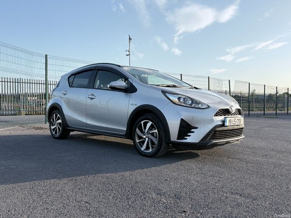 Toyota Aqua Hatchback, Petrol Hybrid, 2019, Silver