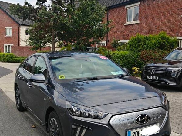 Hyundai IONIQ Hatchback, Electric, 2020, Grey