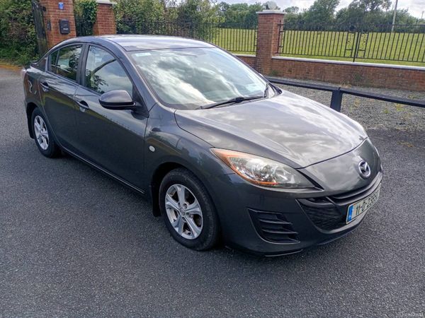 Mazda Mazda3 Saloon, Diesel, 2011, Grey