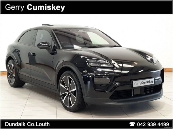 Porsche Macan SUV, Electric, 2024, Black