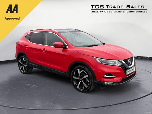 Nissan Qashqai SUV, Diesel, 2019, Red