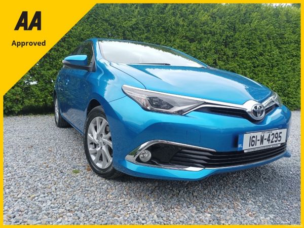 Toyota Auris Hatchback, Petrol, 2016, Blue