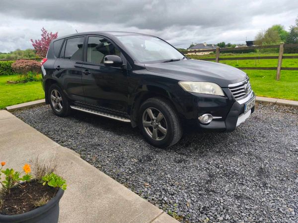 Toyota RAV4 SUV, Diesel, 2012, Black