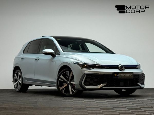 Volkswagen Golf Hatchback, Petrol Plug-in Hybrid, 2026, Blue