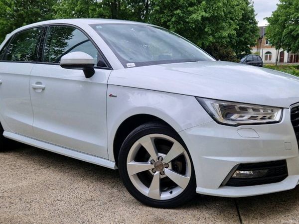 Audi A1 Hatchback, Petrol, 2015, White