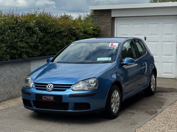 Volkswagen Golf Hatchback, Petrol, 2005, Blue
