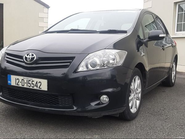 Toyota Auris Hatchback, Diesel, 2012, Black