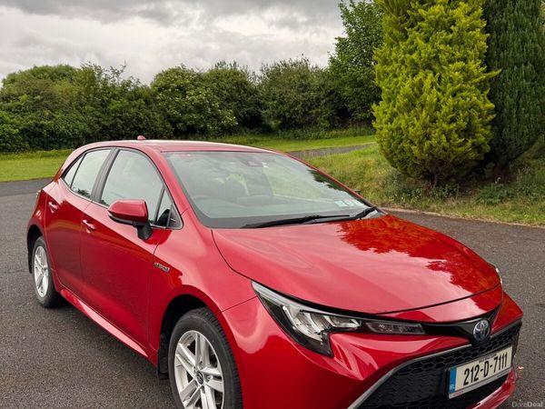 Toyota Corolla Hatchback, Petrol Hybrid, 2021, Red