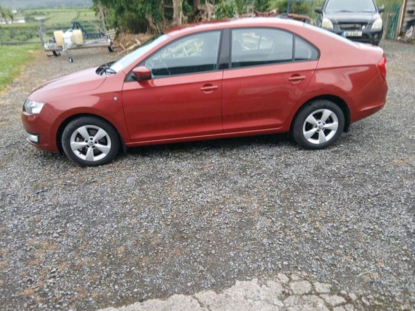 Skoda Rapid Saloon, Diesel, 2014, Red