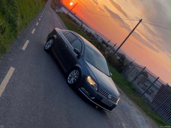 Volkswagen Passat Saloon, Diesel, 2014, Grey