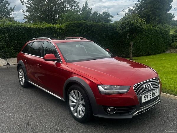 Audi A4 Estate, Diesel, 2015, Red