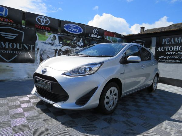 Toyota Aqua Hatchback, Petrol Hybrid, 2020, Silver