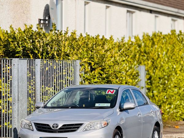 Toyota Corolla Saloon, Petrol, 2011, Silver