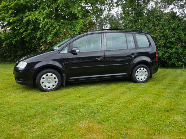 Volkswagen Touran MPV, Petrol, 2005, Black