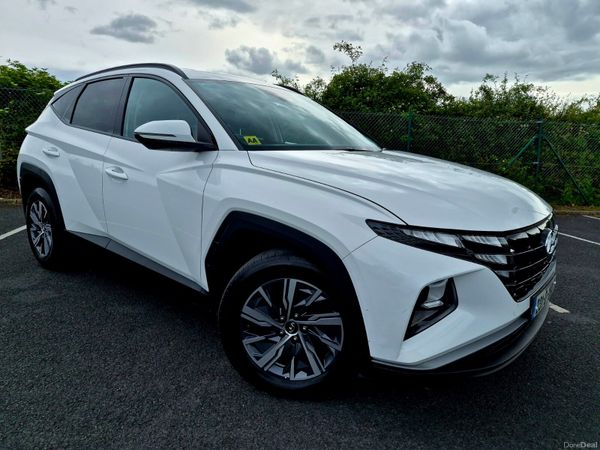 Hyundai Tucson SUV, Petrol Hybrid, 2023, White