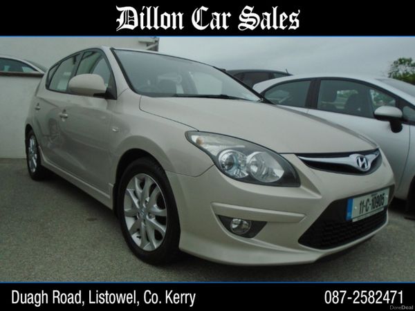 Hyundai i30 Hatchback, Diesel, 2011, Silver