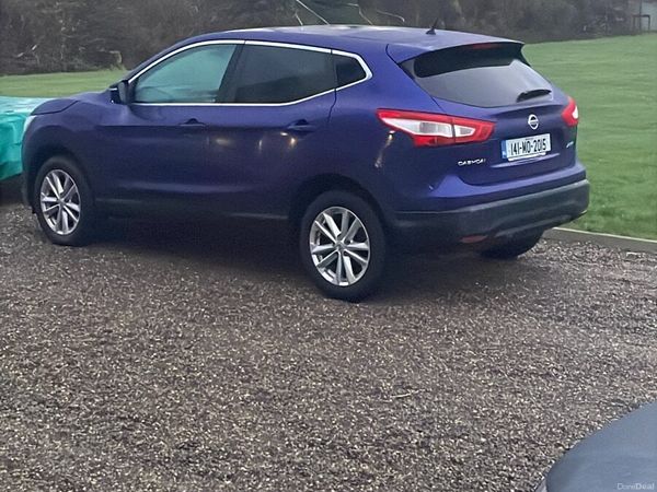 Nissan Qashqai Hatchback, Diesel, 2014, Blue
