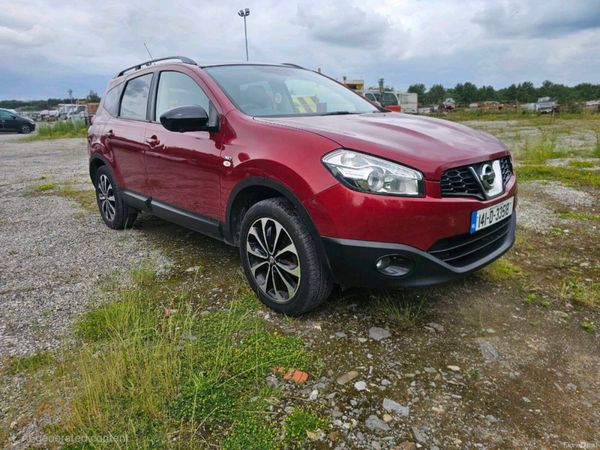 Nissan Qashqai+2 MPV, Diesel, 2014, Red