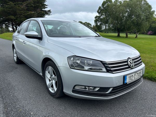Volkswagen Passat Saloon, Diesel, 2014, Silver