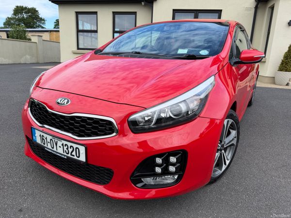 Kia Ceed Hatchback, Diesel, 2016, Red